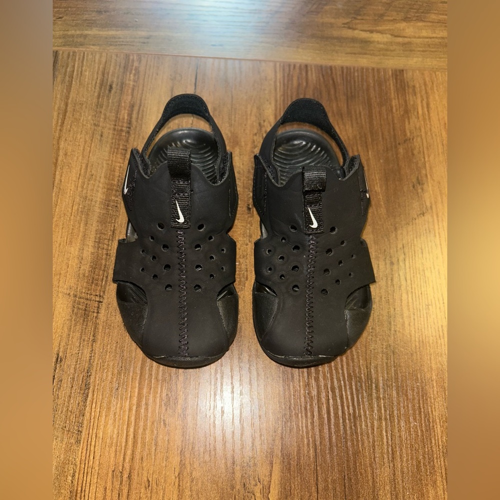 Nike Sunray Protect 2 Baby / Toddler Sandals- 8T- Black
